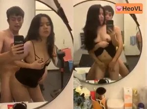 我想看你在镜子前做爱