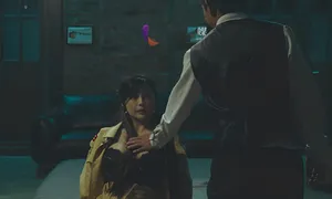 巨乳女间谍遭强奸